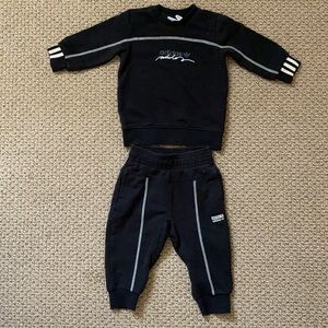 Adidas Sweatshirt Set